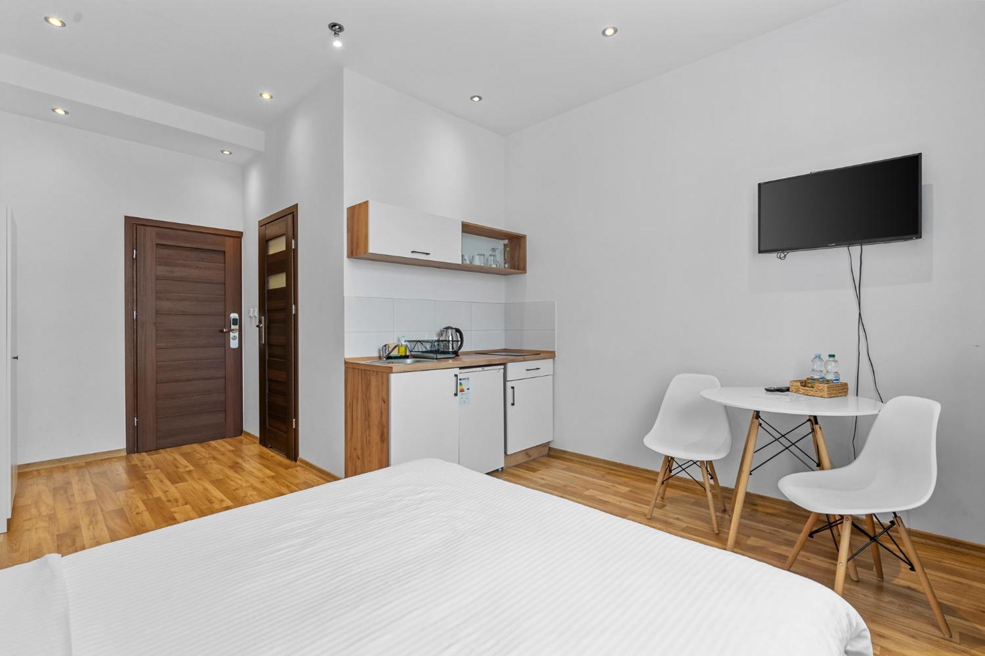 Apartamenty Centrum Zameldowanie 24H Kattowitz Exterior foto