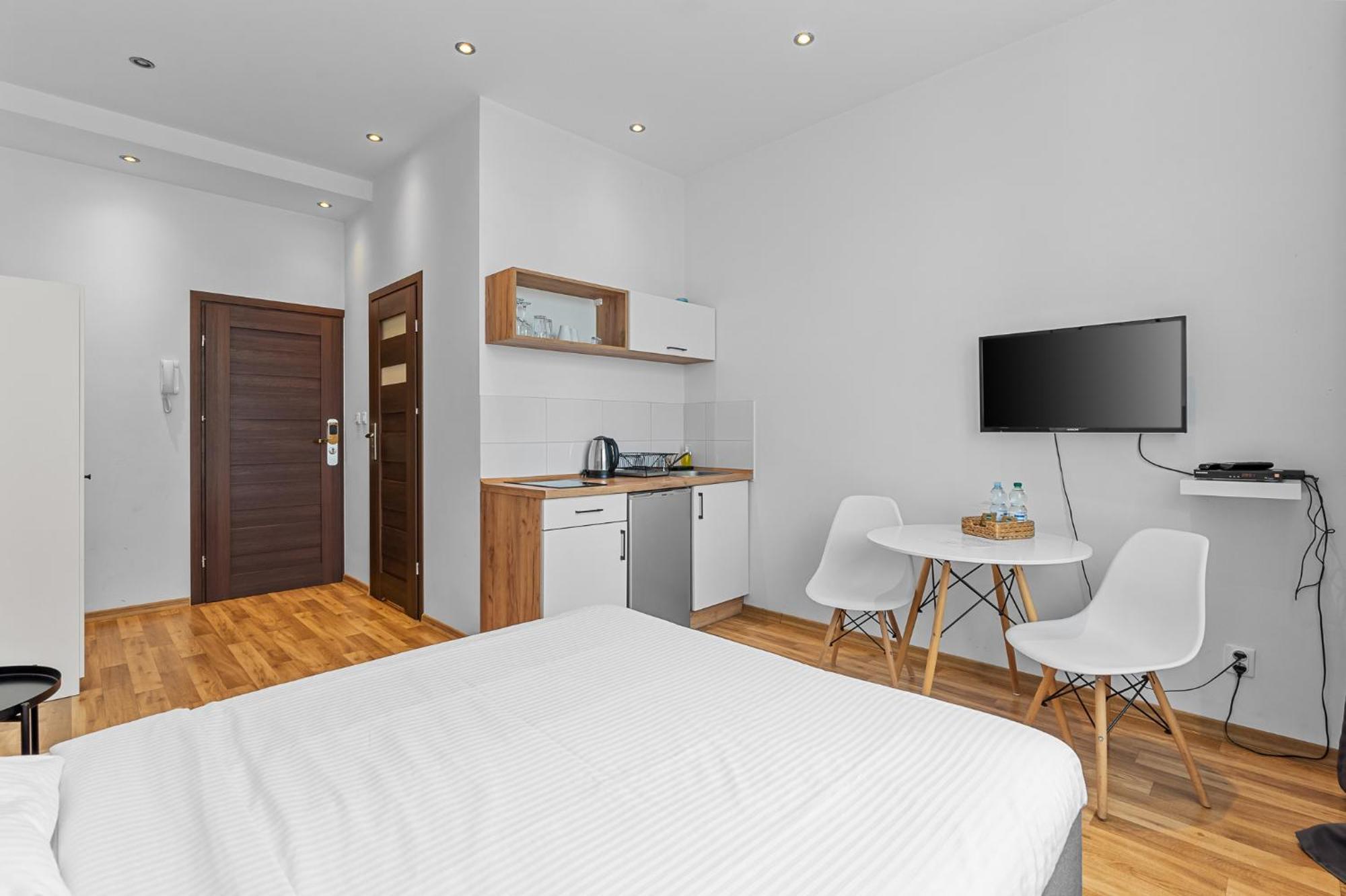 Apartamenty Centrum Zameldowanie 24H Kattowitz Exterior foto
